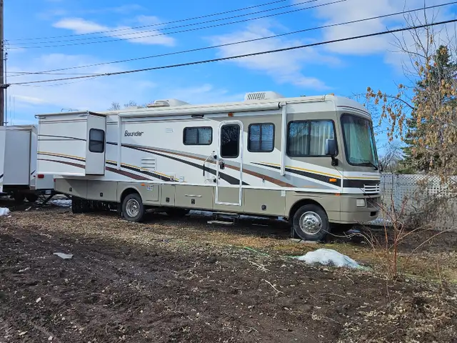 2004 motor home in RVs & Motorhomes in Grande Prairie - Image 10