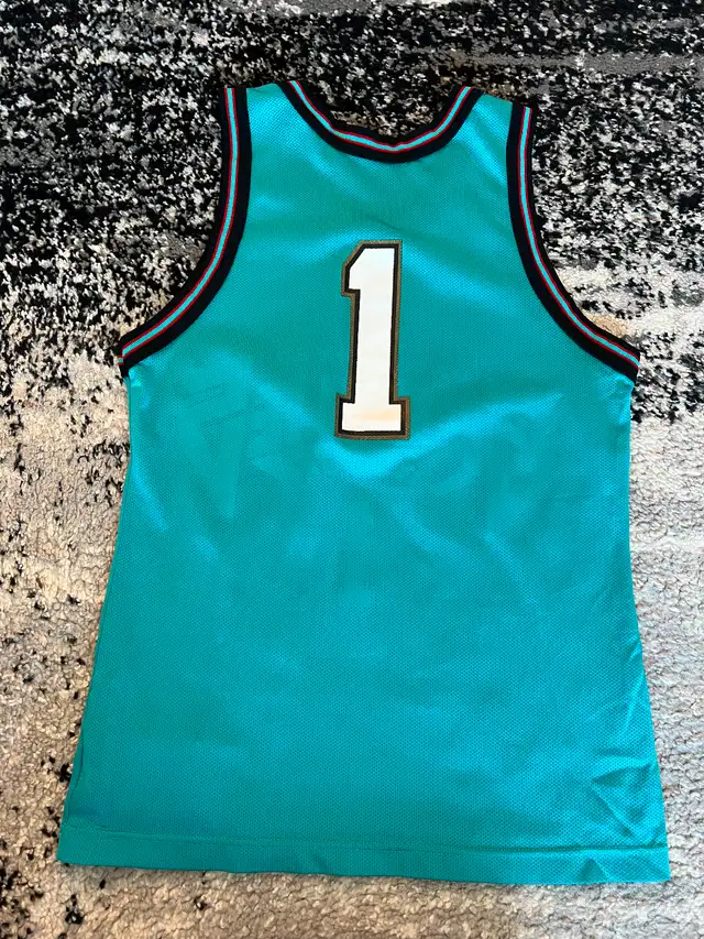 VINTAGE BASKETBALL NBA JERSEYS - S - L in Men's in City of Toronto - Image 11