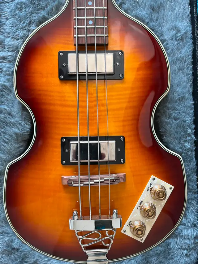 Epiphone Viola Bass w/ Case628632598392341218