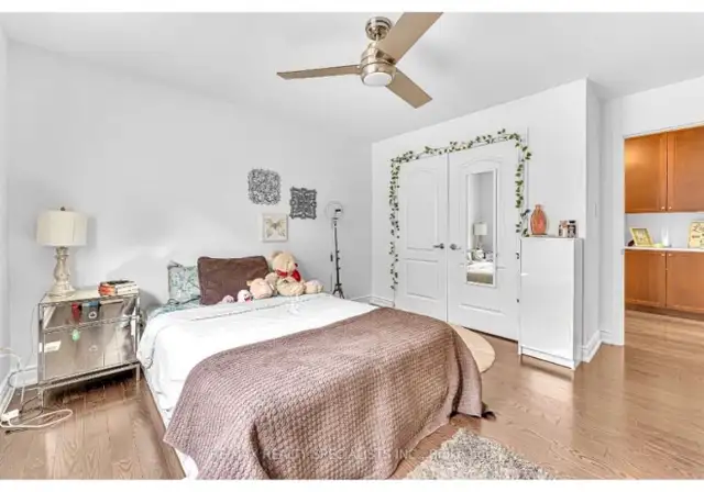 Room for rent in Room Rentals & Roommates in City of Toronto - Image 2