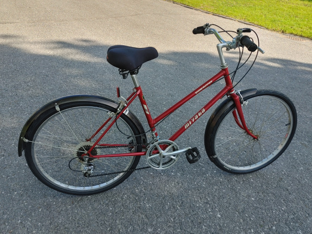 Miyata Shore Runner ladies bicycle (18" frame) in Cruiser, Commuter & Hybrid in Ottawa