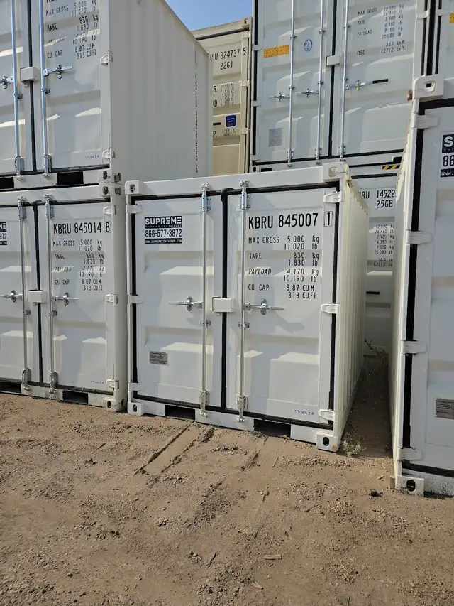 10ft / Mini Shipping Containers in Edmonton in Storage Containers in Edmonton - Image 2