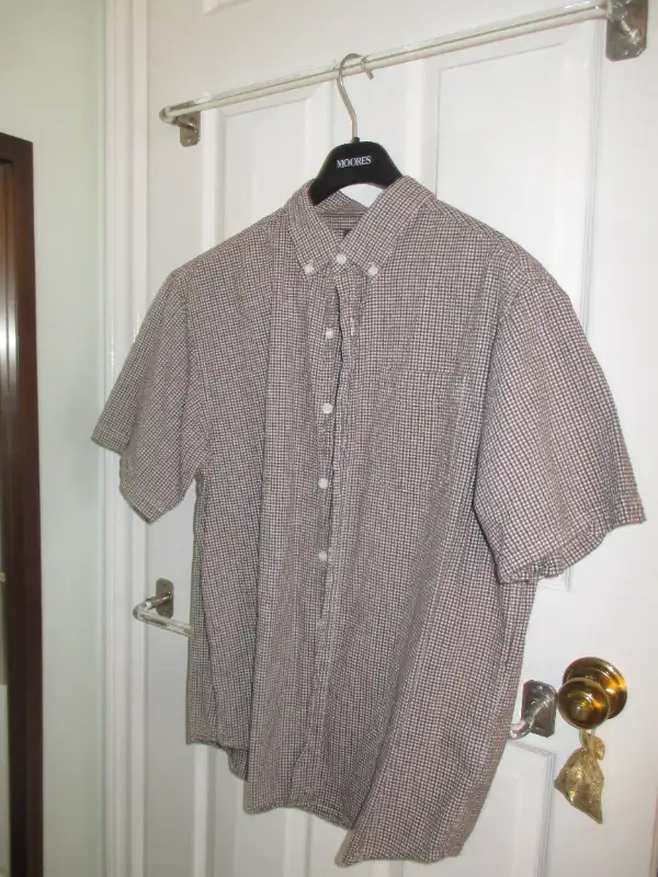 8 Men’s casual Summer shirts - in very good condition in Men's in Oshawa / Durham Region - Image 8