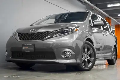 Door to door Private ride/ Taxi to Toronto from/To Windsor ( NOT A RIDESHARE) with 7 Passengers mini...