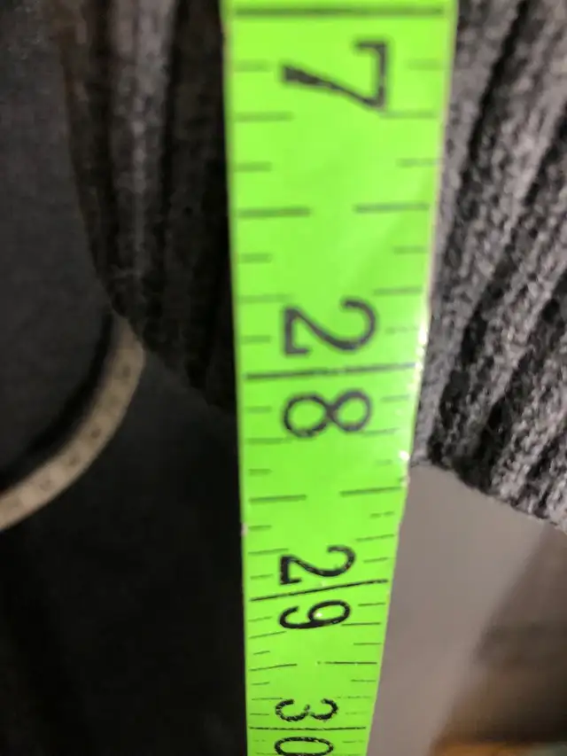 Men’s Grey Sweater. Banana Republic. XL in Men's in Edmonton - Image 6