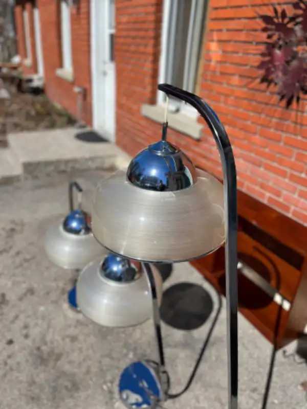 Pair of space age Lamps MCM Lampes Mid Century Modernes in Indoor Lighting & Fans in City of Montréal - Image 8