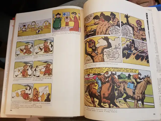 World Encyclopedia of Comics - Huge book!63347536923139121