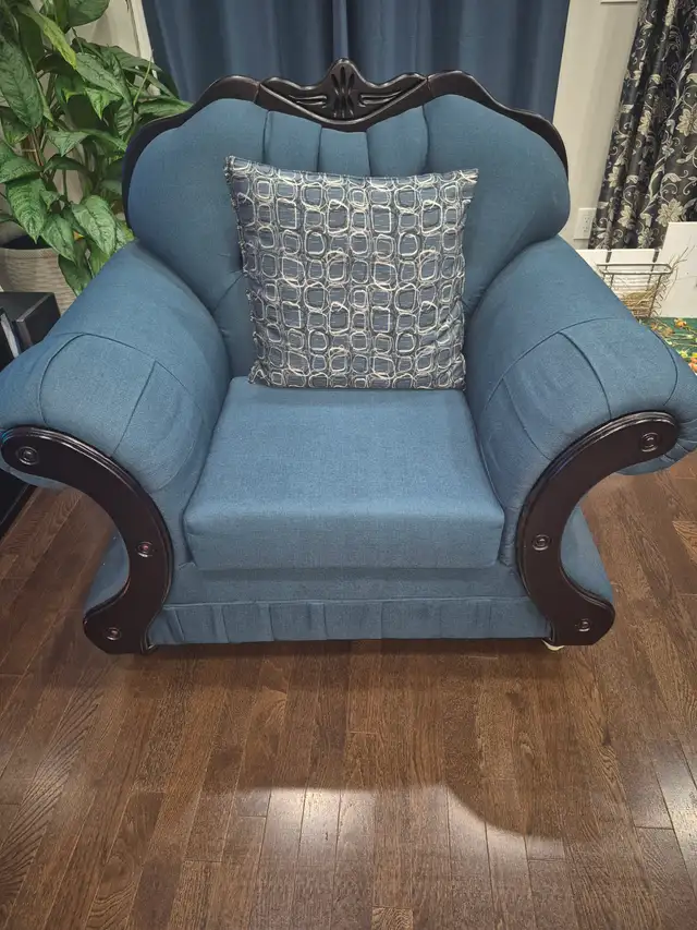 Sofa, Love seat, chaise and coffee table in Couches & Futons in Kingston - Image 7