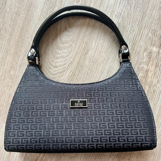 Gucci Purse (imitation) in Women's - Bags & Wallets in Victoria