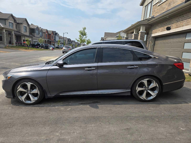Honda Accord in Cars & Trucks in Ottawa