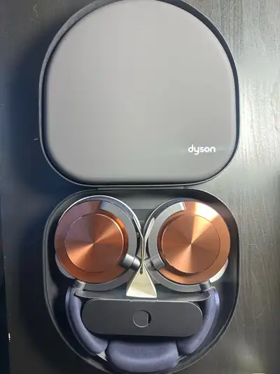 Dyson Ontrac Headphones - Very Slightly Used -like new and never been used -no issues, compelte in p...