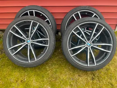 4 Pirelli Cinturato P7 All season run flat tires mounted on BMW "M" OEM alloy rims with tire pressur...