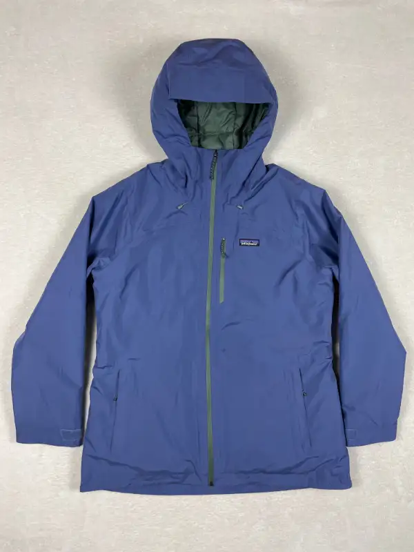 Patagonia 2022 Insulated Powder Town Jacket - Women's Size XL in Women's - Tops & Outerwear in St. Albert - Image 2
