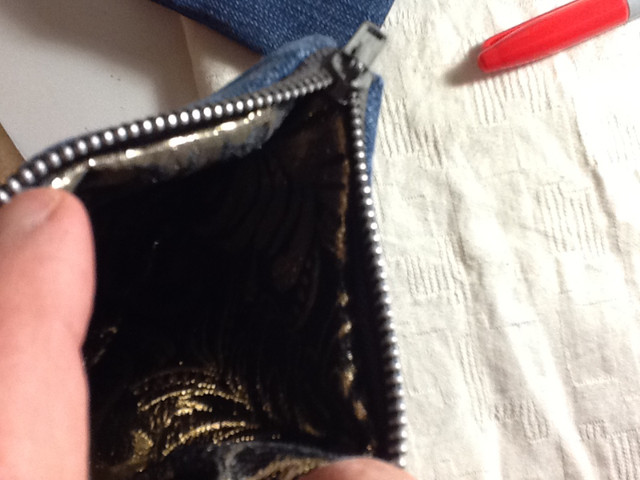 Denim Zipper Pouches (2 items) in Women's - Bags & Wallets in Chilliwack - Image 4