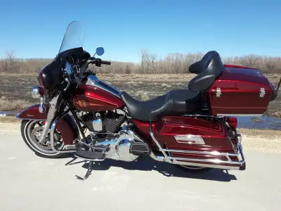 fresh Safety , Rinehart Exhaust , Drivers Back Rest , long Tall Seat and Orig. Seat , new rear and f...