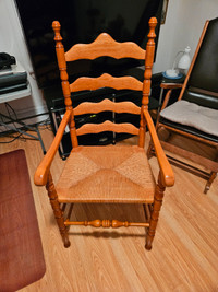 Chaise en bois d'érable Roxrton