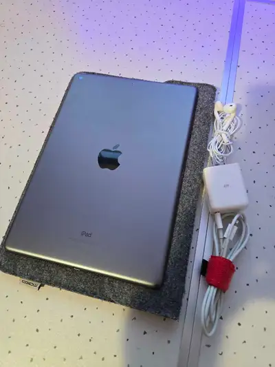 Apple iPad 7th Generation 128GB Wi-Fi, Space Gray, View more