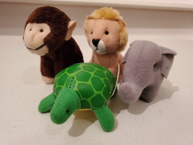 Amazing Wildlife 1994 Happy Meal Toys in Toys & Games in Barrie