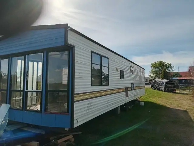 36'x12 trailer in Other in Kawartha Lakes - Image 4