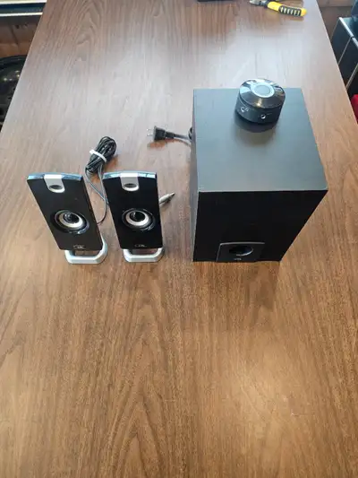 2.1 Computer Speaker System (Subwoofer + 2 Speakers), View more