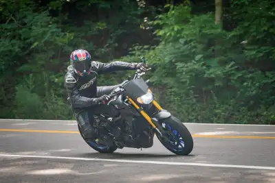 It is with great sadness that I am listing my 2014 Yamaha FZ09 for sale. I am the 4th owner, I bough...