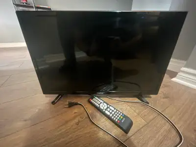 RCA 24’ TV/DVD combo (Not a Smart Tv), View more