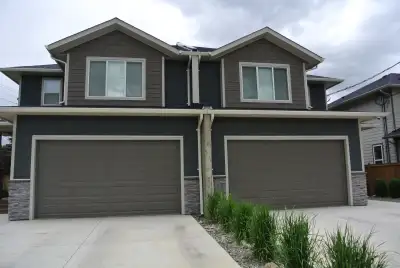Located in a nice, family neighborhood in Brocklehurst, this 3 bedroom, 2.5 bathroom, 2 story main u...