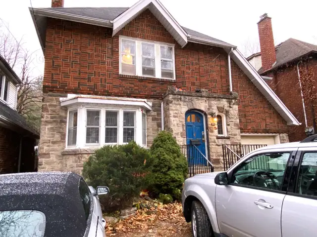 Room for summer sublet directly across from campus