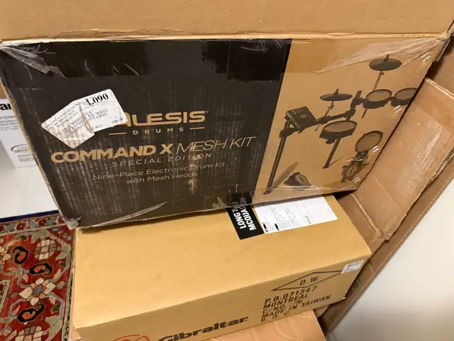 Alesis Command X Mesh Kit in Drums & Percussion in Oshawa / Durham Region - Image 2