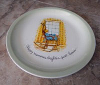 Vintage "Holly Hobbie" Collector plate from 1972, Approx 10 1/2"