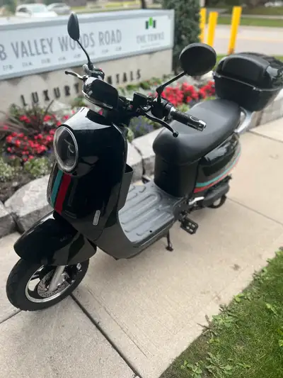 Price negotiable Half payment upfront and other half at pickup. Included: charger, 2 sets of keys, c...