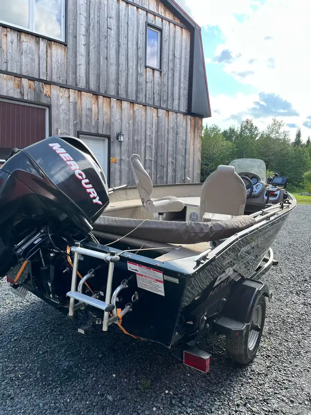 Princecraft de pêche 16.5 pieds in Powerboats & Motorboats in St-Georges-de-Beauce - Image 6