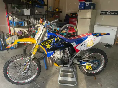 2006 Yamaha YZ250 2 stroke. Professionally maintained and in excellent condition. After market plast...