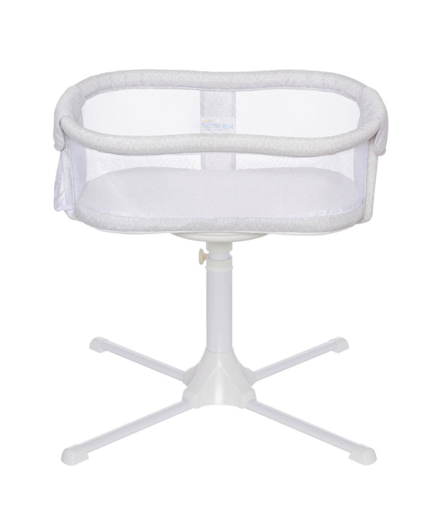 Like New Bassinet: Halo Bassinest Essentia Series in Cribs in City of Toronto - Image 3