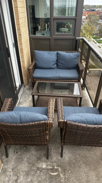 Outdoor/patio furniture set 4-piece