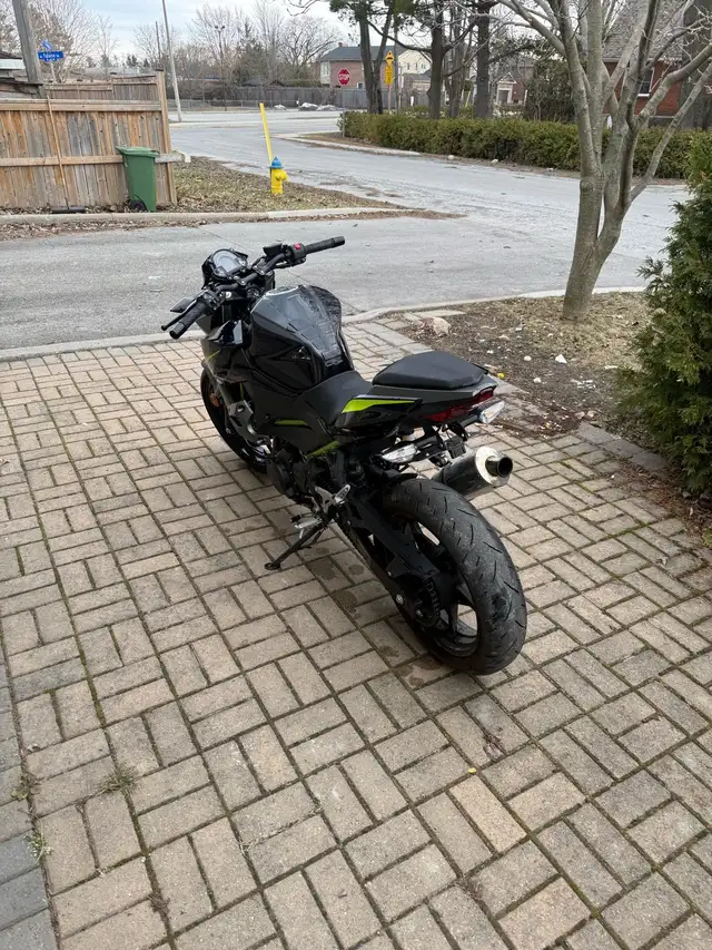 2023 Kawasaki Z400 ABS in Sport Bikes in Oakville / Halton Region - Image 6