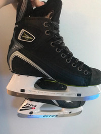 Skates - new (hockey, recreational)