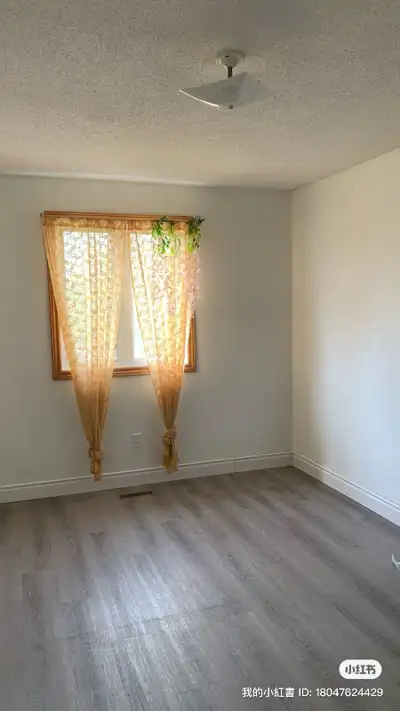 Rooms for lease near Sheridan