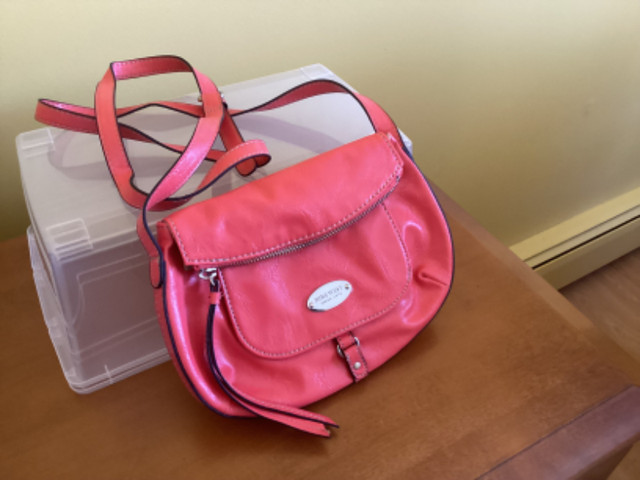 Nine West Purse in Women's - Bags & Wallets in Charlottetown