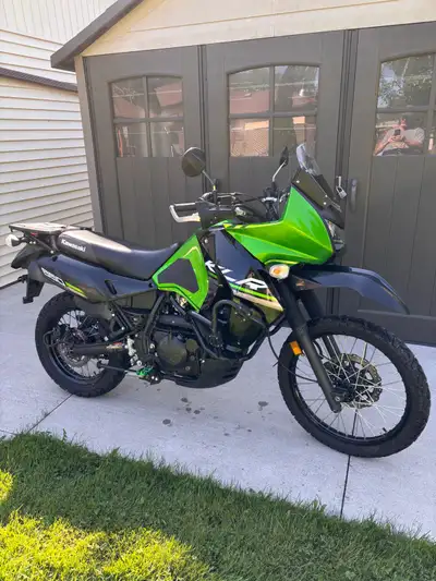 Nicely equipped KLR650. Dohicky is done The bike is super clean Full service completed including Oil...