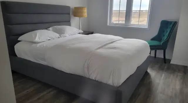 Room for Rent in Female-Only Family Home