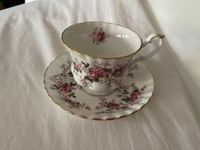 Royal Albert Tea Cup with Saucer Lavender Rose