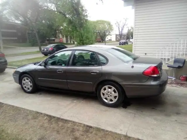 2004 ford taurus466870957245081602