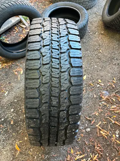 x1 Brand new Trailcutter A/T 4S 265/70R17 DOT 2018