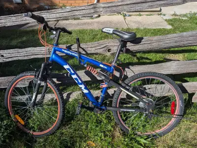 CCM savage mountain bike- Blue & lock, View more