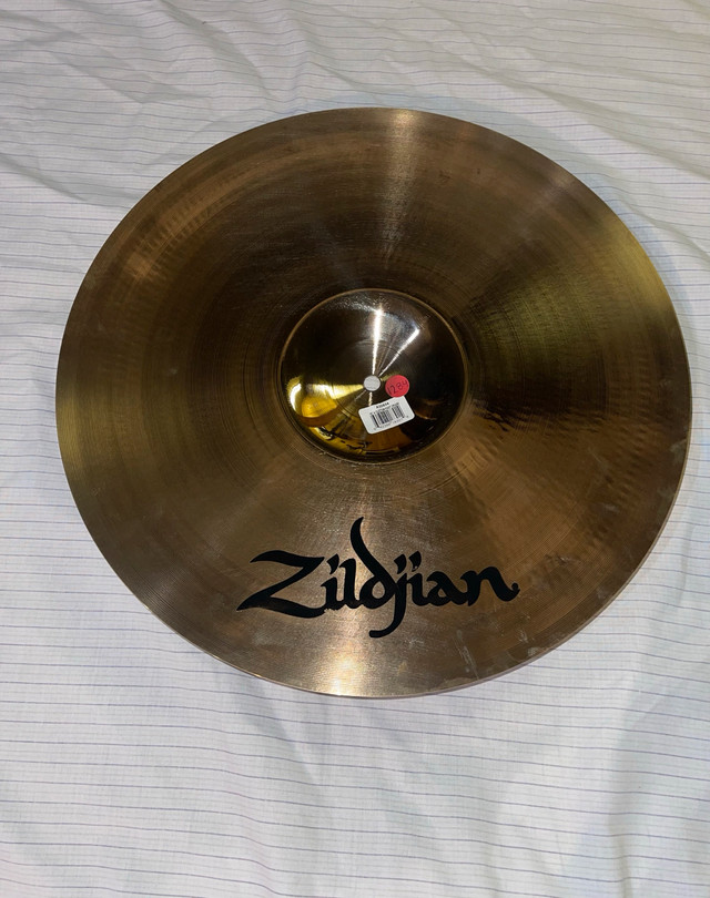 Zildjian A Custom Fast Crash 18” in Drums & Percussion in Kawartha Lakes - Image 4