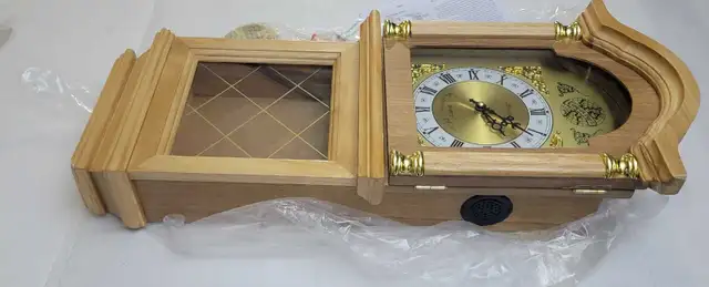 Bedford Clock Collection 26" Chiming Pendulum Wall Clock, Golden in Home Décor & Accents in City of Toronto - Image 7