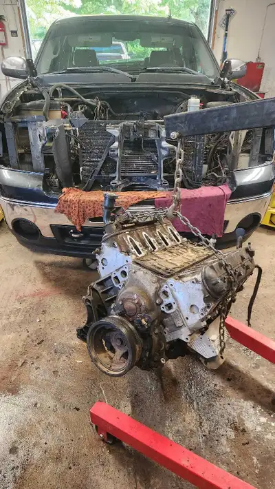 Put a new cam and 1 new Lifter in it about 1 year ago. Pulled out of a 2012 gmc sierra. 307,767 km o...