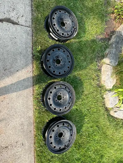 4 Toyota rims. 16 inch (6.5 inches wide). Bolt pattern is 5 x 4.5 inches. Will fit all Camry years f...