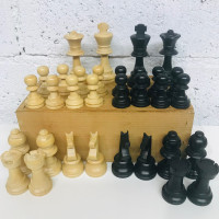 Petit jeu d’échecs vintage 1960 France  1 pce 5/8 roi